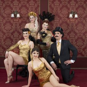 Flyer der Silvesterveranstaltung: Silvester 2024 in Nürnberg: Die Burlesque Golden Glamour Show
